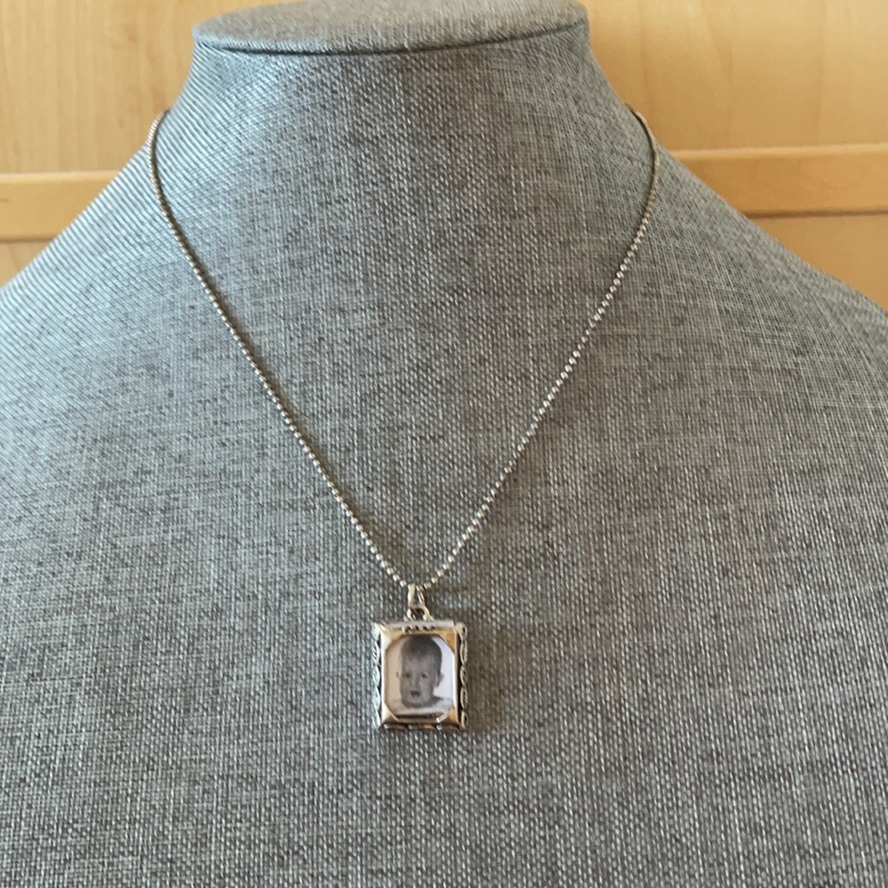NWT Dainty Picture Pendant On Ball Chain Necklace